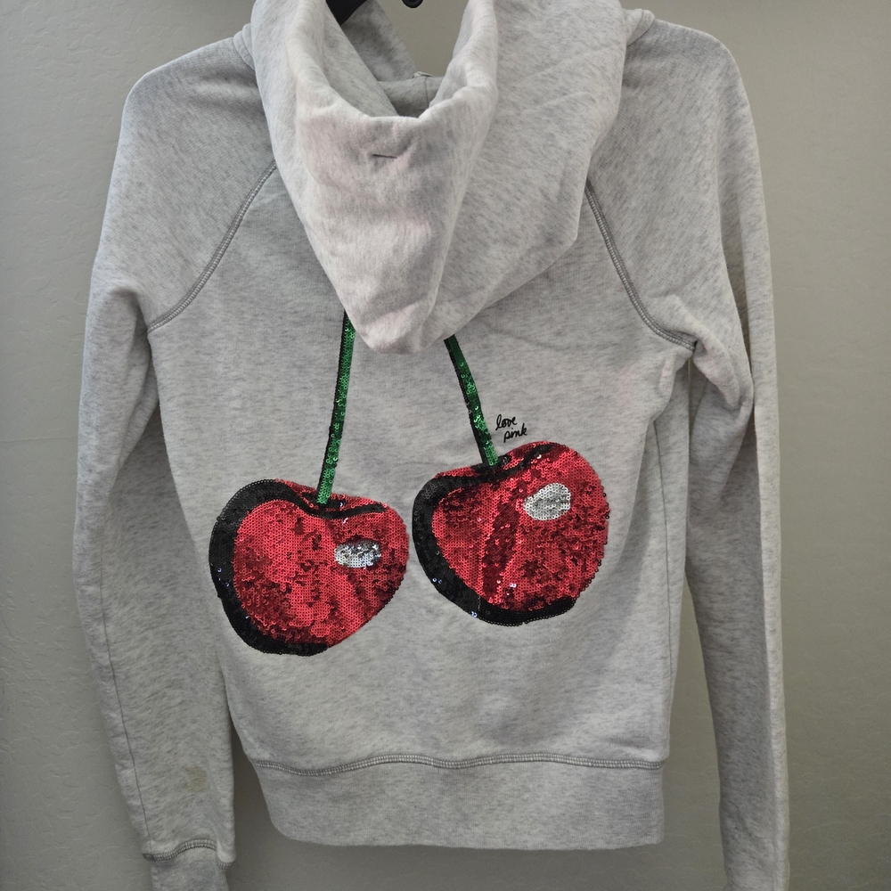 VS Pink Las Vegas Destination Hoodie. (LIMITED EDITION) - Picture 4 of 6